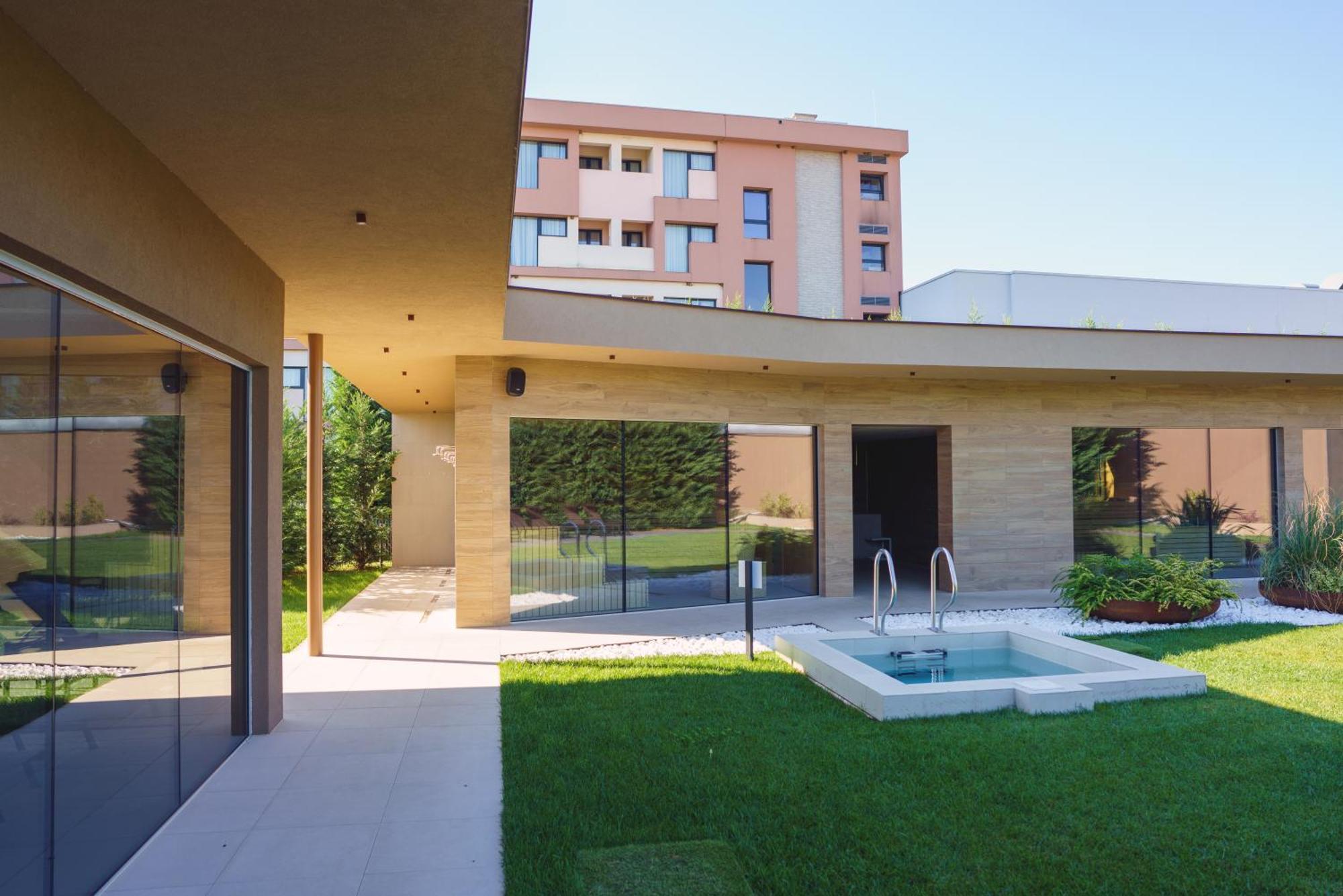 Mjus Resort & Thermal Park Kormend Exterior photo